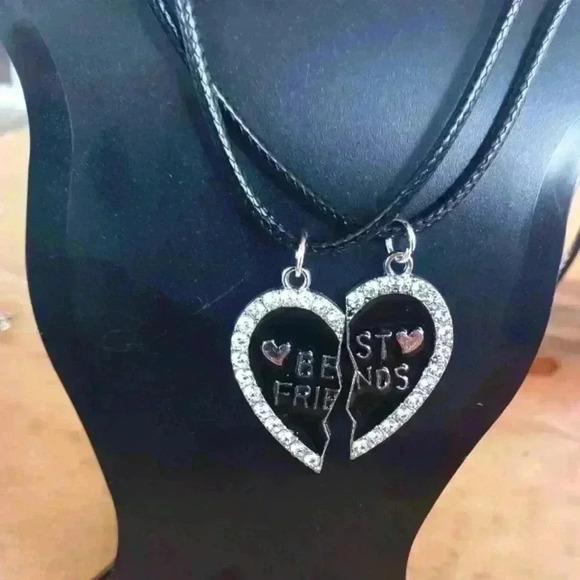 Mom's Island Beads Jewelry - BEST Friends heart necklaces-pair